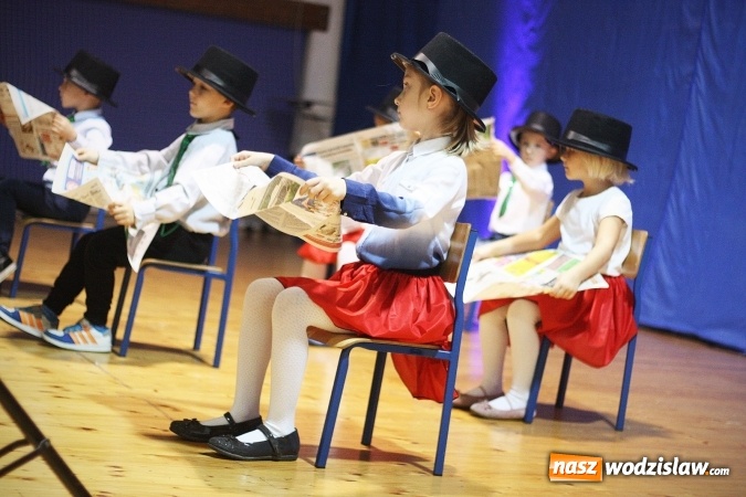 Zdjęcie w galerii na portalu naszwodzislaw.com: Mieszkańcy Wilchw po raz kolejny udowodnili, że mają talent wiadomości z regionu