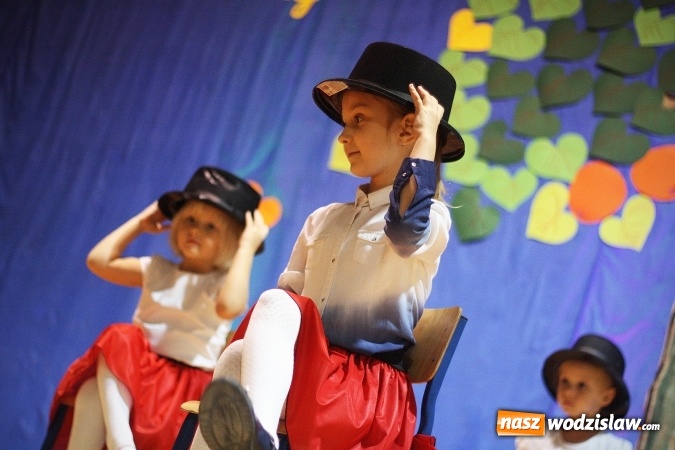 Zdjęcie w galerii na portalu naszwodzislaw.com: Mieszkańcy Wilchw po raz kolejny udowodnili, że mają talent wiadomości z regionu