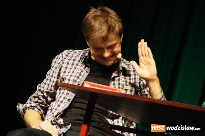 Zdjęcie w galerii na portalu naszwodzislaw.com: Kabaret Smile na scenie Rydułtowskiego Centrum Kultury wiadomości z regionu