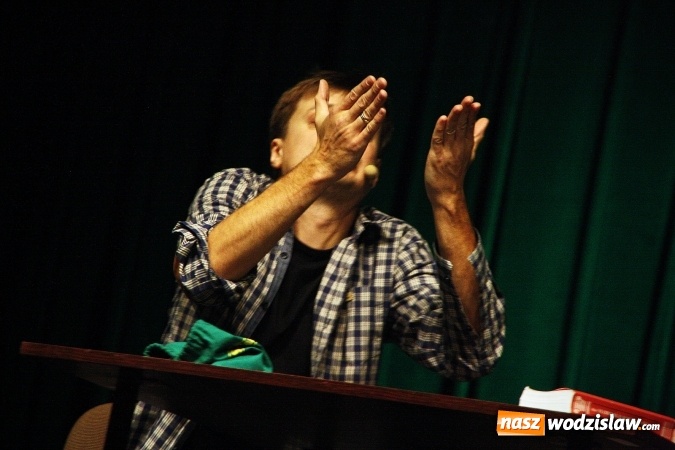 Zdjęcie w galerii na portalu naszwodzislaw.com: Kabaret Smile na scenie Rydułtowskiego Centrum Kultury wiadomości z regionu