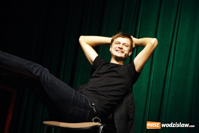 Zdjęcie w galerii na portalu naszwodzislaw.com: Kabaret Smile na scenie Rydułtowskiego Centrum Kultury wiadomości z regionu