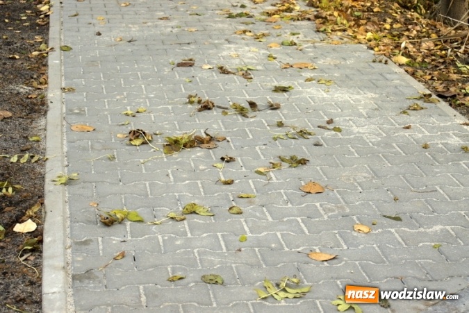 Zdjęcie w galerii na portalu naszwodzislaw.com: Chodnik wzdłuż ulicy Boryńskiej w Gogołowej wyremontowany  wiadomości z regionu