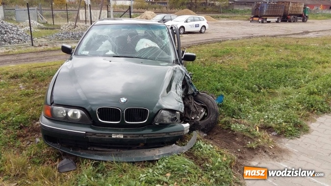 Zdjęcie w galerii na portalu naszwodzislaw.com: Wypadek na Bogumińskiej. Ucierpiało pięć osób wiadomości z regionu