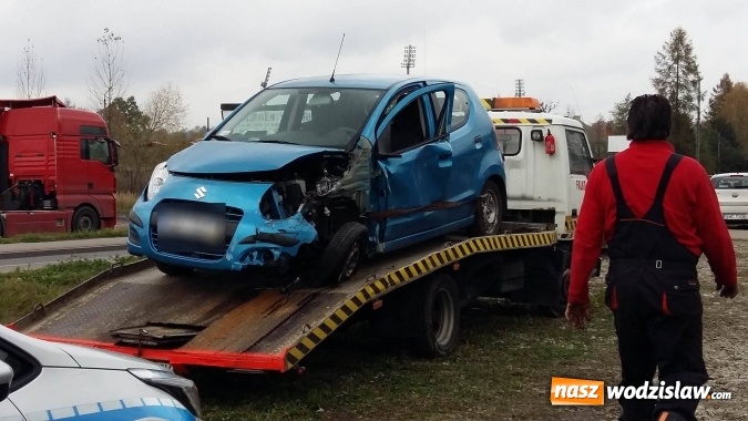 Zdjęcie w galerii na portalu naszwodzislaw.com: Wypadek na Bogumińskiej. Ucierpiało pięć osób wiadomości z regionu