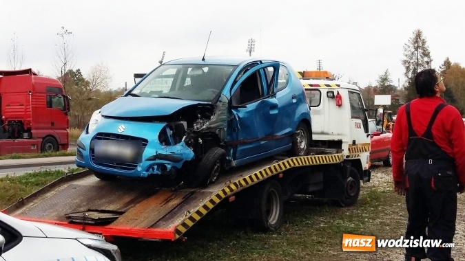 Zdjęcie w galerii na portalu naszwodzislaw.com: Wypadek na Bogumińskiej. Ucierpiało pięć osób wiadomości z regionu