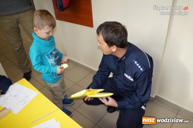 Zdjęcie w galerii na portalu naszwodzislaw.com: Wodzisławska komenda przyjazna dzieciom. Powstał niebieski pokój i kącik zabawowy  wiadomości z regionu