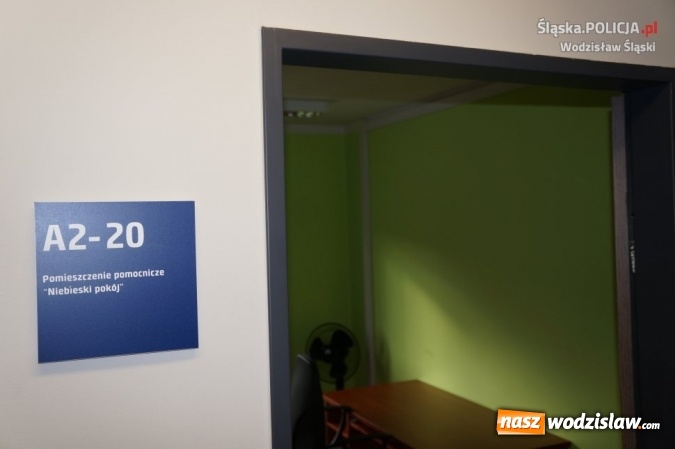 Zdjęcie w galerii na portalu naszwodzislaw.com: Wodzisławska komenda przyjazna dzieciom. Powstał niebieski pokój i kącik zabawowy  wiadomości z regionu