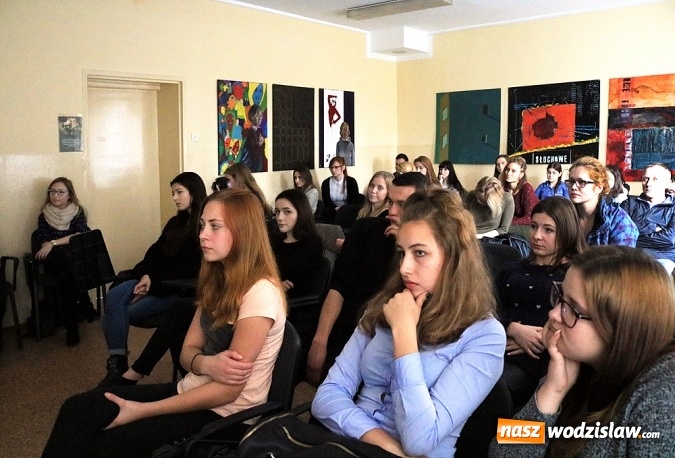 Zdjęcie w galerii na portalu naszwodzislaw.com: PWSZ Racibórz: FOTON Rozmowy o fotografii wiadomości z regionu