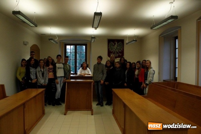 Zdjęcie w galerii na portalu naszwodzislaw.com: Matura i co dalej?  wiadomości z regionu