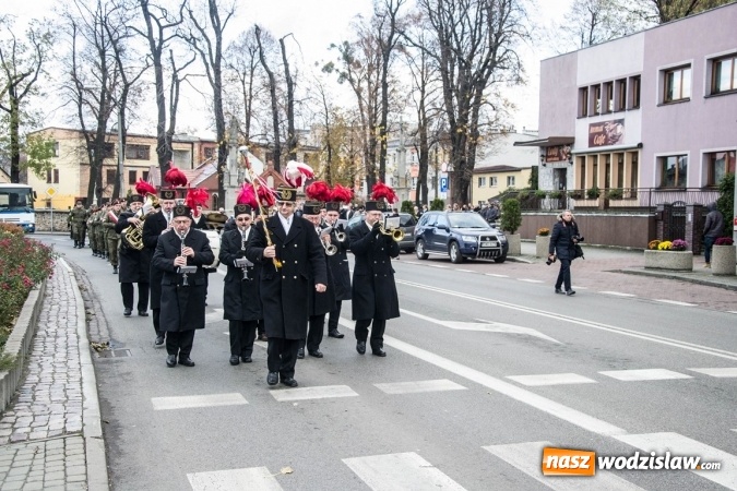 Zdjęcie w galerii na portalu naszwodzislaw.com: Mundur im nie straszny. Ślubowanie na rydułtowskim Rynku wiadomości z regionu