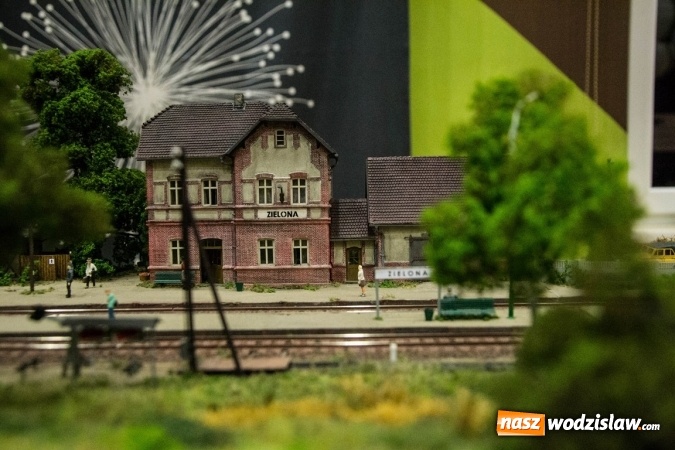 Zdjęcie w galerii na portalu naszwodzislaw.com: Tunel kolejowy z Rydułtów w Czyżowicach? Trwa wystawa makiet kolejowych wiadomości z regionu