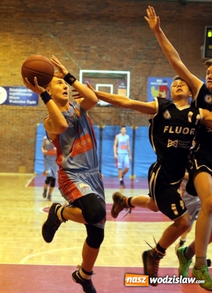 Zdjęcie w galerii na portalu naszwodzislaw.com: Szóste zwycięstwo koszykarzy MKS Wodzisław w Gliwicach wiadomości z regionu