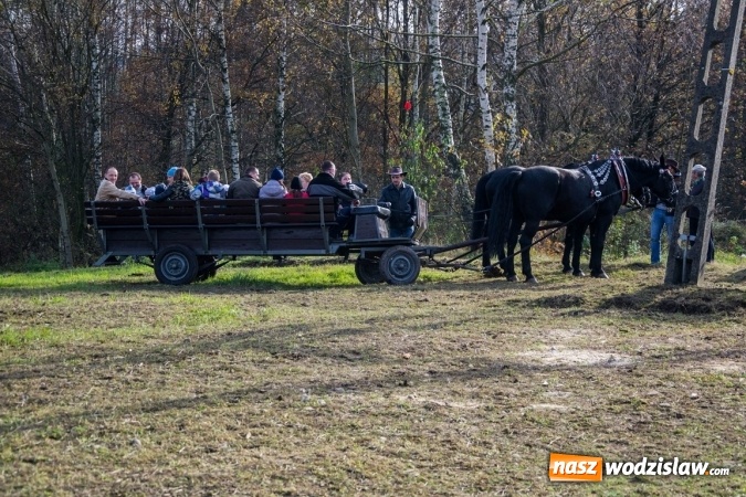 Zdjęcie w galerii na portalu naszwodzislaw.com: Święto jeźdźc&oacute;w - hubertus w Godowie. FOTORELACJA wiadomości z regionu