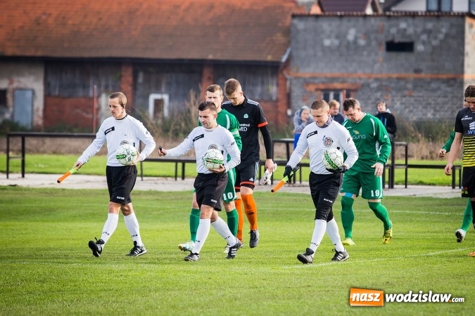 Zdjęcie w galerii na portalu naszwodzislaw.com: Pewna wygrana Krzyżanowic w starciu ze Skrzyszowem wiadomości z regionu