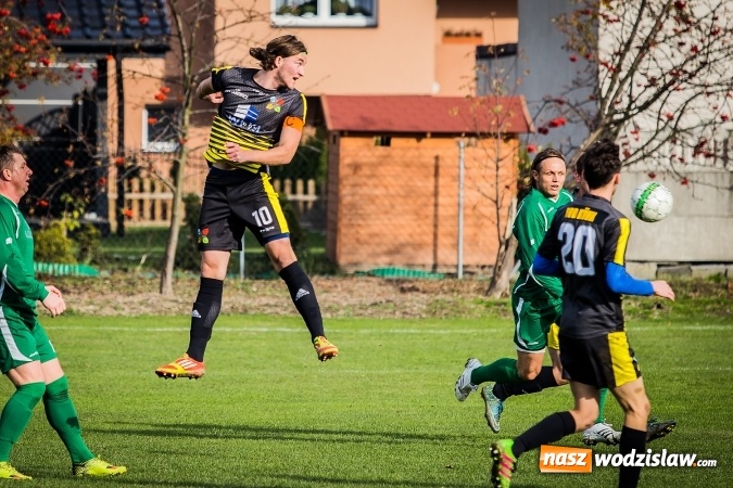 Zdjęcie w galerii na portalu naszwodzislaw.com: Pewna wygrana Krzyżanowic w starciu ze Skrzyszowem wiadomości z regionu