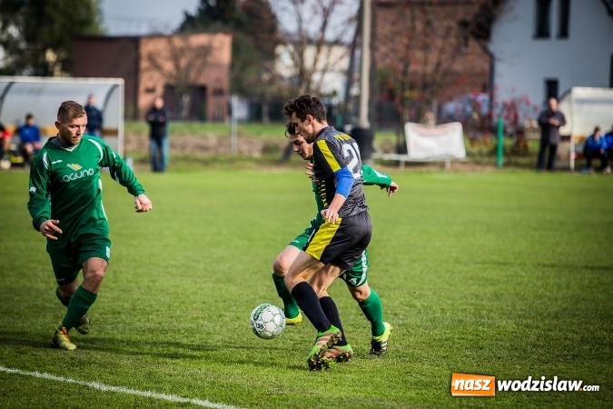 Zdjęcie w galerii na portalu naszwodzislaw.com: Pewna wygrana Krzyżanowic w starciu ze Skrzyszowem wiadomości z regionu