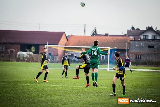 Zdjęcie w galerii na portalu naszwodzislaw.com: Pewna wygrana Krzyżanowic w starciu ze Skrzyszowem wiadomości z regionu