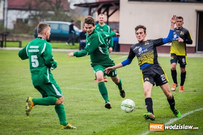 Zdjęcie w galerii na portalu naszwodzislaw.com: Pewna wygrana Krzyżanowic w starciu ze Skrzyszowem wiadomości z regionu
