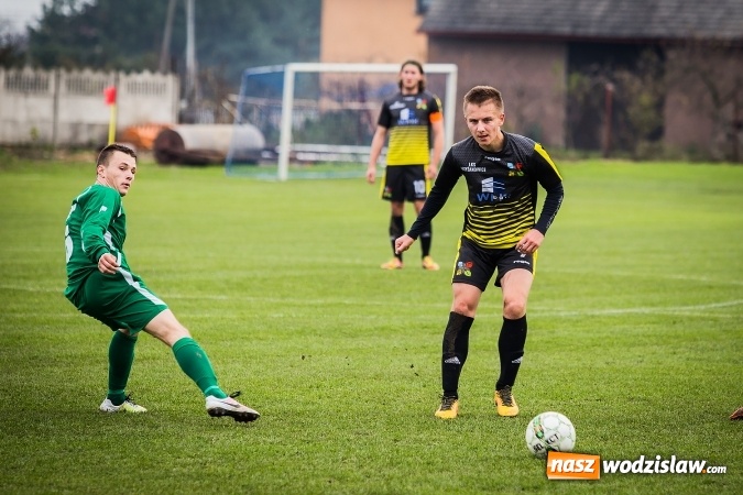 Zdjęcie w galerii na portalu naszwodzislaw.com: Pewna wygrana Krzyżanowic w starciu ze Skrzyszowem wiadomości z regionu