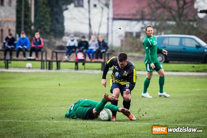Zdjęcie w galerii na portalu naszwodzislaw.com: Pewna wygrana Krzyżanowic w starciu ze Skrzyszowem wiadomości z regionu