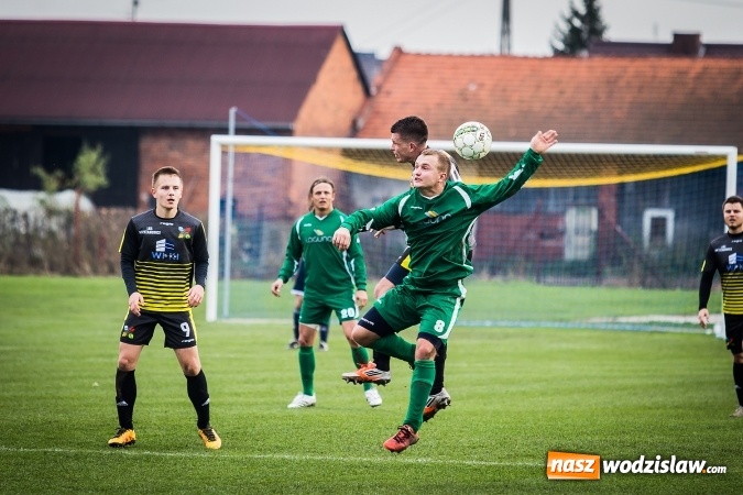 Zdjęcie w galerii na portalu naszwodzislaw.com: Pewna wygrana Krzyżanowic w starciu ze Skrzyszowem wiadomości z regionu