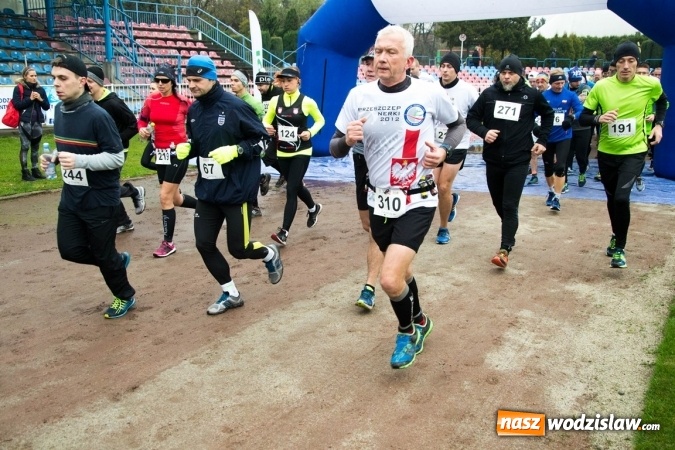 Zdjęcie w galerii na portalu naszwodzislaw.com: Jubileuszowy Półmaraton Wodzisławski. Na starcie ponad 250 zawodników wiadomości z regionu