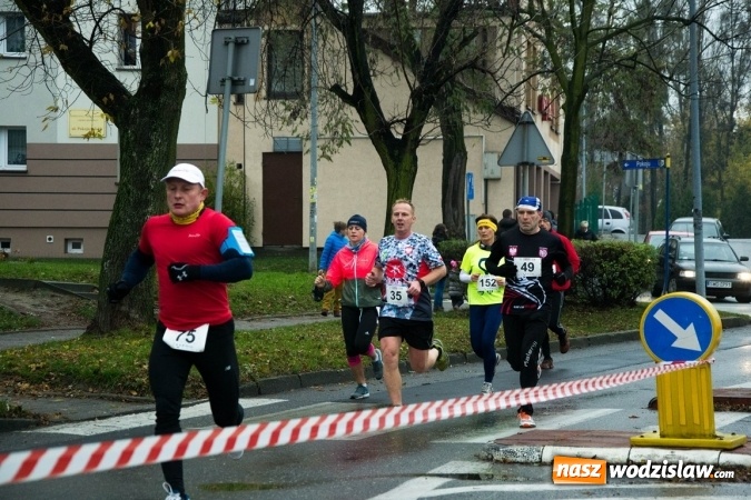 Zdjęcie w galerii na portalu naszwodzislaw.com: Jubileuszowy Półmaraton Wodzisławski. Na starcie ponad 250 zawodników wiadomości z regionu
