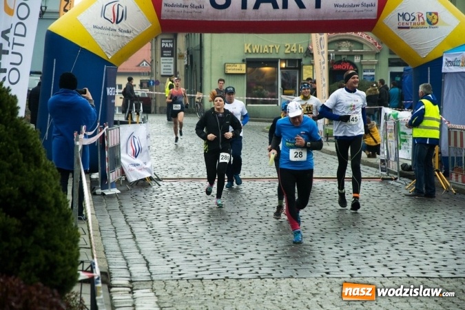 Zdjęcie w galerii na portalu naszwodzislaw.com: Jubileuszowy Półmaraton Wodzisławski. Na starcie ponad 250 zawodników wiadomości z regionu