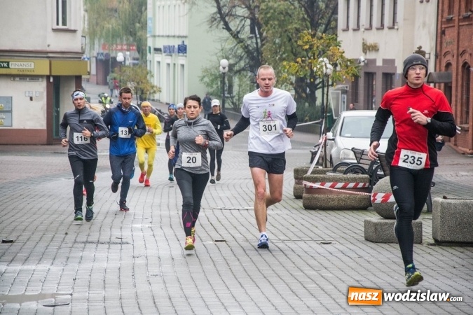 Zdjęcie w galerii na portalu naszwodzislaw.com: Jubileuszowy Półmaraton Wodzisławski. Na starcie ponad 250 zawodników wiadomości z regionu