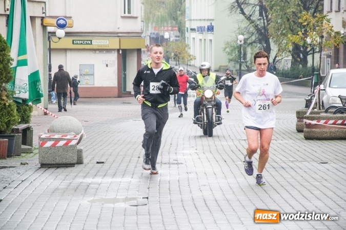 Zdjęcie w galerii na portalu naszwodzislaw.com: Jubileuszowy Półmaraton Wodzisławski. Na starcie ponad 250 zawodników wiadomości z regionu