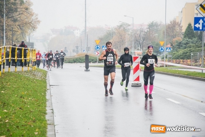 Zdjęcie w galerii na portalu naszwodzislaw.com: Jubileuszowy Półmaraton Wodzisławski. Na starcie ponad 250 zawodników wiadomości z regionu