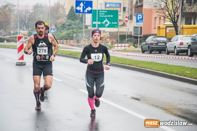 Zdjęcie w galerii na portalu naszwodzislaw.com: Jubileuszowy Półmaraton Wodzisławski. Na starcie ponad 250 zawodników wiadomości z regionu