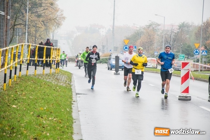 Zdjęcie w galerii na portalu naszwodzislaw.com: Jubileuszowy Półmaraton Wodzisławski. Na starcie ponad 250 zawodników wiadomości z regionu