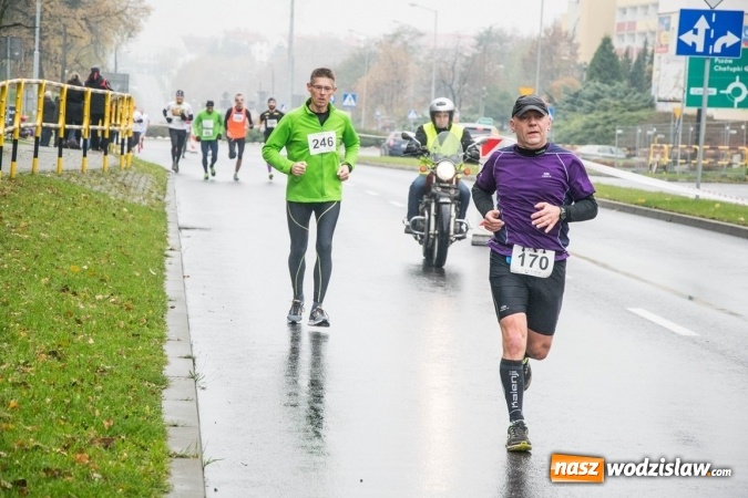 Zdjęcie w galerii na portalu naszwodzislaw.com: Jubileuszowy Półmaraton Wodzisławski. Na starcie ponad 250 zawodników wiadomości z regionu