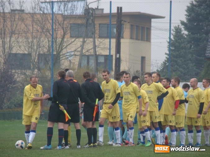 Zdjęcie w galerii na portalu naszwodzislaw.com: Rozw&oacute;j Bełsznica zwycięski w meczu na bagnie w Kokoszycach wiadomości z regionu