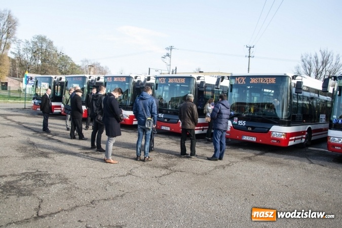 Zdjęcie w galerii na portalu naszwodzislaw.com: W Wodzisławiu zaprezentowano nową flotę dla MZK Jastrzębie  wiadomości z regionu