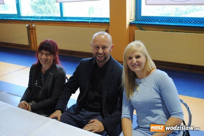 Zdjęcie w galerii na portalu naszwodzislaw.com: Radlin: Sala szermiercza z patronem. Odsłonięto tablicę ku czci Fechmistrza Polnika wiadomości z regionu