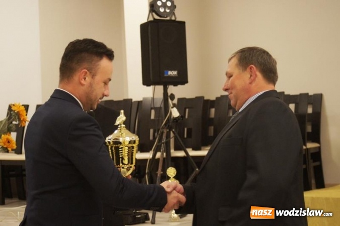 Zdjęcie w galerii na portalu naszwodzislaw.com: Hodowcy gołębi pocztowych z Oddziału w Mszanie podsumowali sezon lotowy  wiadomości z regionu