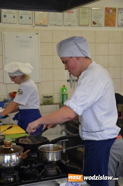 Zdjęcie w galerii na portalu naszwodzislaw.com: Młodzi kucharze z Katowic zwycięzcami Śląskiej Jesieni Kulinarnej w Wodzisławiu Śl. wiadomości z regionu