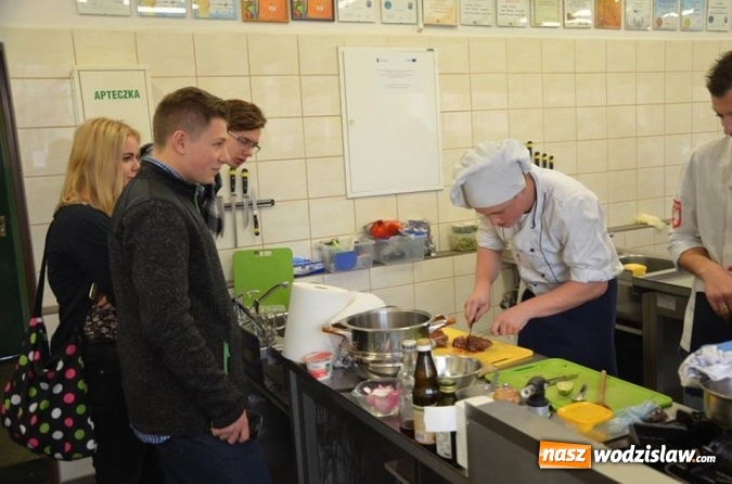 Zdjęcie w galerii na portalu naszwodzislaw.com: Młodzi kucharze z Katowic zwycięzcami Śląskiej Jesieni Kulinarnej w Wodzisławiu Śl. wiadomości z regionu