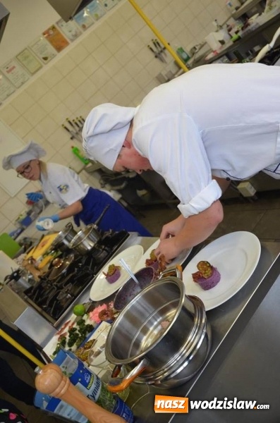 Zdjęcie w galerii na portalu naszwodzislaw.com: Młodzi kucharze z Katowic zwycięzcami Śląskiej Jesieni Kulinarnej w Wodzisławiu Śl. wiadomości z regionu