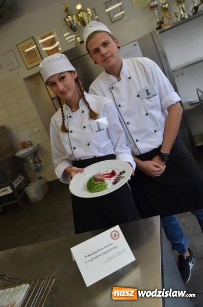 Zdjęcie w galerii na portalu naszwodzislaw.com: Młodzi kucharze z Katowic zwycięzcami Śląskiej Jesieni Kulinarnej w Wodzisławiu Śl. wiadomości z regionu