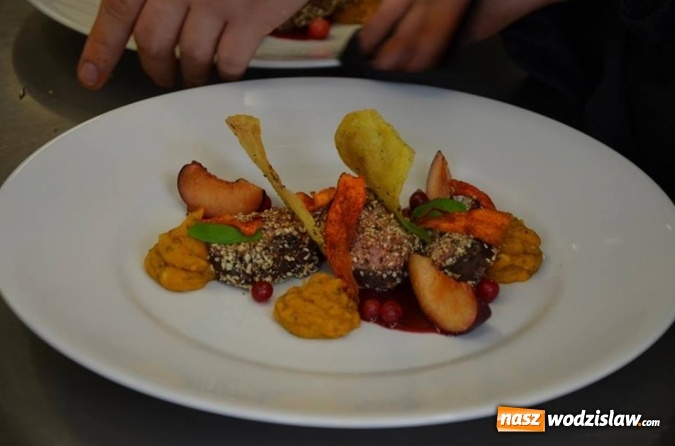 Zdjęcie w galerii na portalu naszwodzislaw.com: Młodzi kucharze z Katowic zwycięzcami Śląskiej Jesieni Kulinarnej w Wodzisławiu Śl. wiadomości z regionu