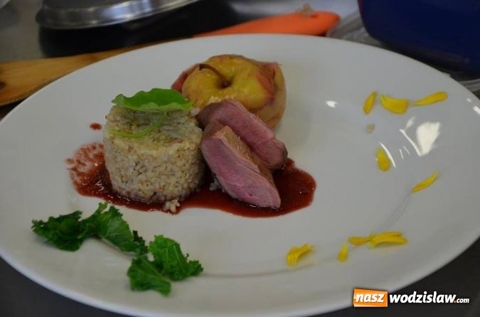 Zdjęcie w galerii na portalu naszwodzislaw.com: Młodzi kucharze z Katowic zwycięzcami Śląskiej Jesieni Kulinarnej w Wodzisławiu Śl. wiadomości z regionu