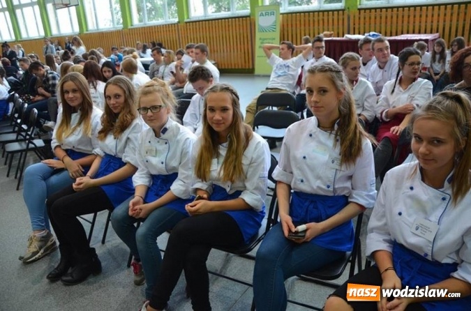Zdjęcie w galerii na portalu naszwodzislaw.com: Młodzi kucharze z Katowic zwycięzcami Śląskiej Jesieni Kulinarnej w Wodzisławiu Śl. wiadomości z regionu