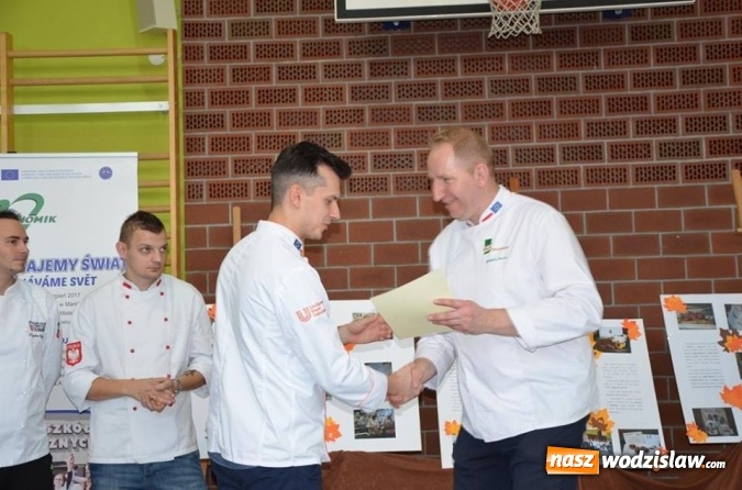 Zdjęcie w galerii na portalu naszwodzislaw.com: Młodzi kucharze z Katowic zwycięzcami Śląskiej Jesieni Kulinarnej w Wodzisławiu Śl. wiadomości z regionu
