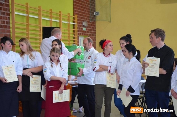 Zdjęcie w galerii na portalu naszwodzislaw.com: Młodzi kucharze z Katowic zwycięzcami Śląskiej Jesieni Kulinarnej w Wodzisławiu Śl. wiadomości z regionu