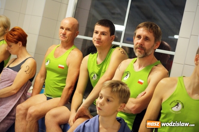 Zdjęcie w galerii na portalu naszwodzislaw.com: 24-godzinny Maraton Pływacki zakończony sukcesem. Ponad 400 os&oacute;b wzięło udział w akcji wiadomości z regionu