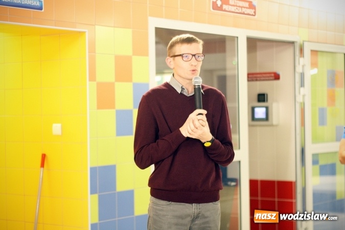 Zdjęcie w galerii na portalu naszwodzislaw.com: 24-godzinny Maraton Pływacki zakończony sukcesem. Ponad 400 os&oacute;b wzięło udział w akcji wiadomości z regionu