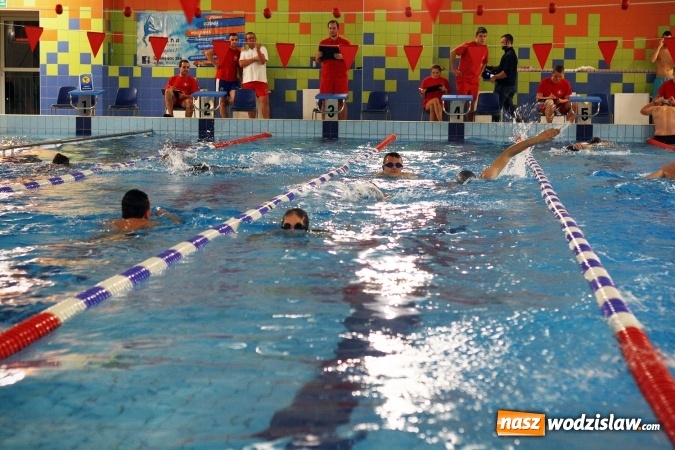 Zdjęcie w galerii na portalu naszwodzislaw.com: 24-godzinny Maraton Pływacki zakończony sukcesem. Ponad 400 os&oacute;b wzięło udział w akcji wiadomości z regionu